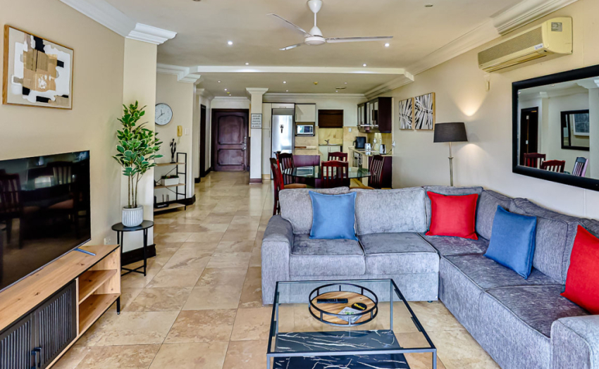 102 Manor Garden 04