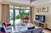 102 Manor Garden 03