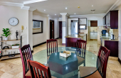 102 Manor Garden 05